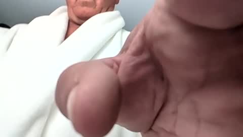 oldsubman online show from March 27, 10:27 am