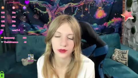 Snapshot of olisa_fox chatting on October 24, 10:43 pm Olisa fox online show from October 24, 10:43 pm