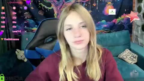 Snapshot of olisa_fox chatting on October 29, 11:49 pm Olisa fox online show from October 29, 11:49 pm