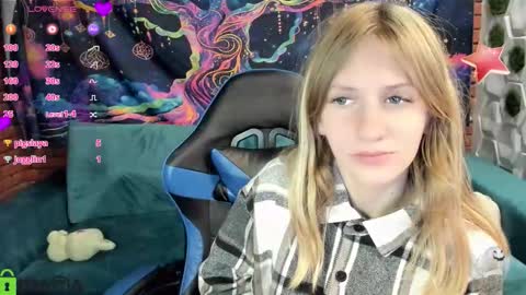 Snapshot of olisa_fox chatting on October 22, 10:00 pm Olisa fox online show from October 22, 10:00 pm