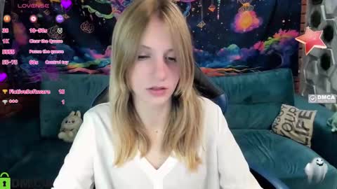 Snapshot of olisa_fox chatting on October 23, 10:10 pm Olisa fox online show from October 23, 10:10 pm