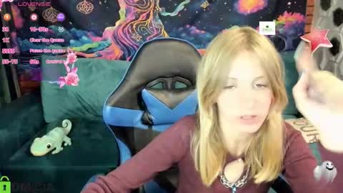 Snapshot of olisa_fox chatting on September 17, 7:28 pm Olisa fox online show from September 17, 7:28 pm