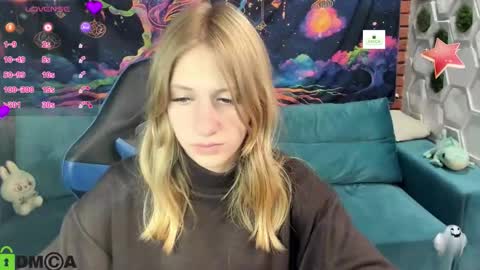 Snapshot of olisa_fox chatting on October 6, 7:42 pm Olisa fox online show from October 6, 7:42 pm