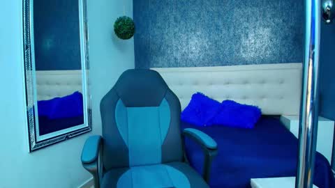 Oliver  online show from October 11, 10:24 pm