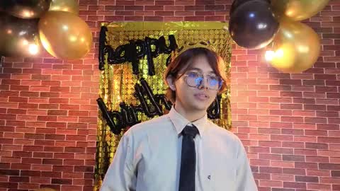 Snapshot of oliver_big19 chatting on October 12, 3:37 pm oliver_big19 online show from October 12, 3:37 pm