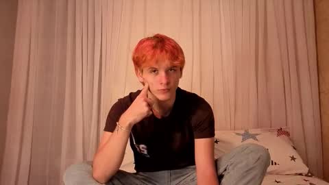 Snapshot of oliver_big19 chatting on September 19, 11:47 am oliver_big19 online show from September 19, 11:47 am