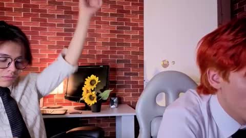 Snapshot of oliver_big19 chatting on September 26, 1:19 pm oliver_big19 online show from September 26, 1:19 pm