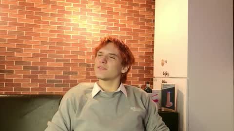 Snapshot of oliver_big19 chatting on October 23, 11:23 am oliver_big19 online show from October 23, 11:23 am