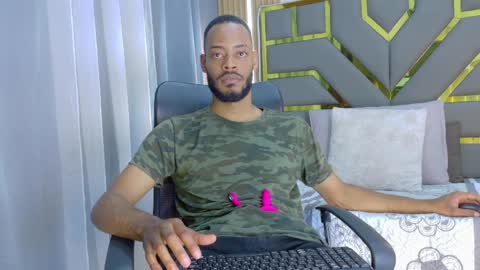 Oliver online show from April 1, 7:44 pm