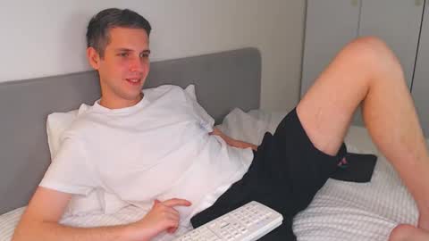 Oliver online show from November 2, 6:08 pm