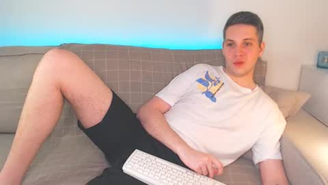 Oliver online show from March 9, 6:32 pm