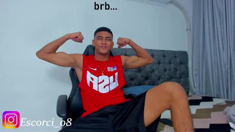 oliver_smith_2 online show from December 11, 3:05 pm