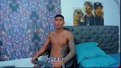 oliver_smith_2 online show from January 6, 10:15 pm