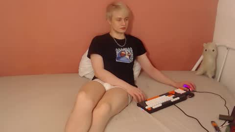 Oliver online show from March 6, 12:20 am