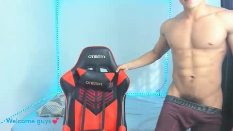 oliver thompsson online show from September 19, 1:15 pm