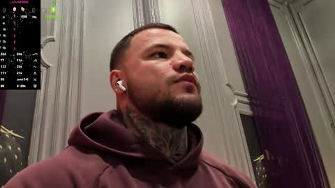 OliverSport online show from November 26, 10:45 am