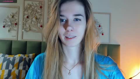 Olivia online show from December 23, 7:52 pm