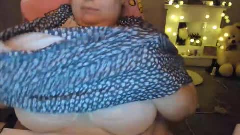 Olivia Gold online show from January 11, 5:52 pm