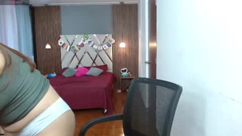 olivia_jass01 online show from June 16, 11:47 am