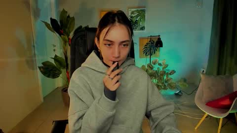 olivia_norton_ online show from September 25, 12:12 pm