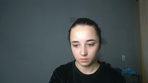 Olivia online show from October 14, 1:03 pm