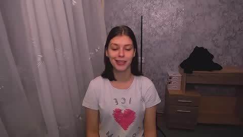 Snapshot of olivia_red_ chatting on January 4, 4:22 pm Olivia online show from January 4, 4:22 pm