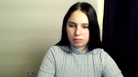 Snapshot of olivia_red_ chatting on October 15, 4:38 am Olivia online show from October 15, 4:38 am