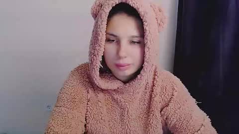 Snapshot of olivia_red_ chatting on September 26, 5:15 am Olivia online show from September 26, 5:15 am