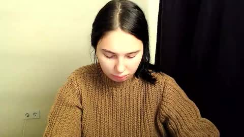 Snapshot of olivia_red_ chatting on October 20, 3:55 am Olivia online show from October 20, 3:55 am