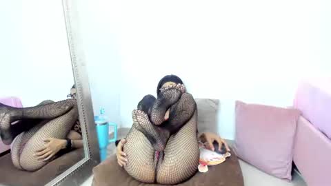 Olivia online show from June 11, 8:18 pm