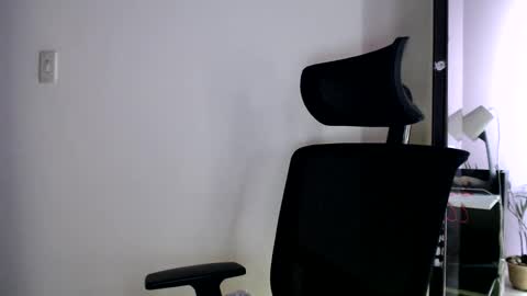 oliviaaa__ online show from October 24, 5:47 pm