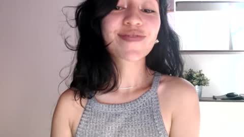 oliviaaa__ online show from December 17, 5:30 pm