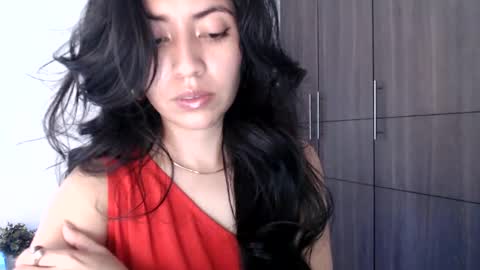 oliviaaa__ online show from December 14, 5:47 pm