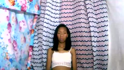 oliviah27 online show from October 18, 8:02 pm