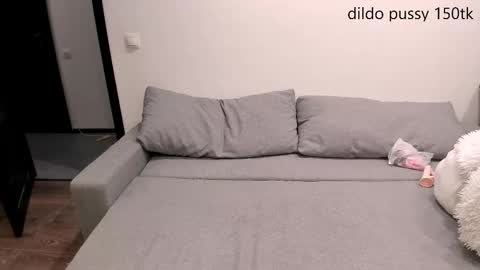 OliviaLukas  online show from September 18, 5:17 pm