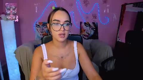 Ollivia online show from June 16, 5:44 am