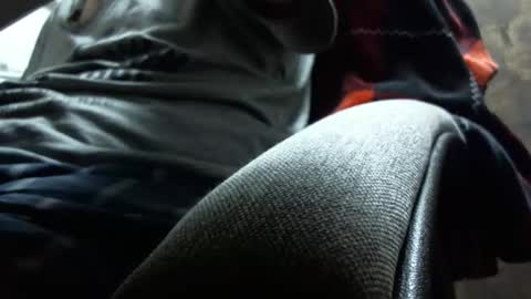 omaleos online show from April 15, 6:33 pm