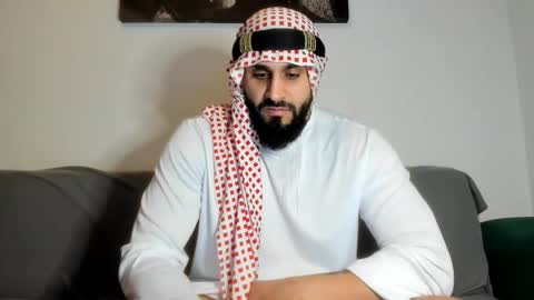 Omar online show from November 9, 9:39 pm