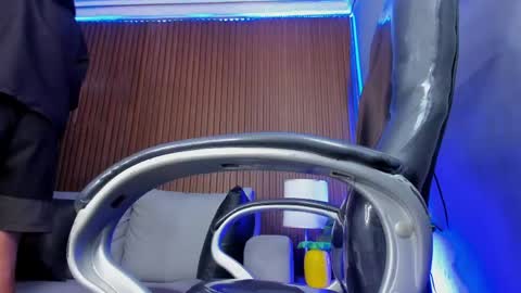 Omen online show from April 17, 7:00 am