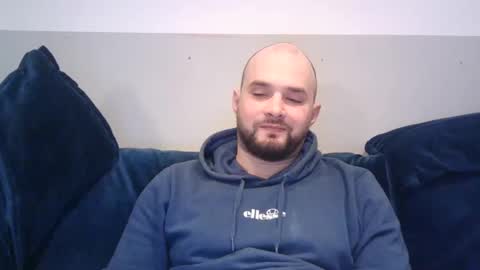 omgwhereim online show from February 19, 7:05 pm