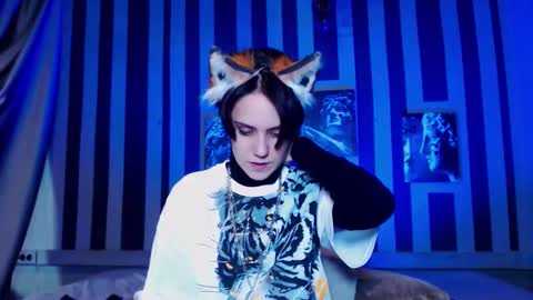 onaloon online show from December 23, 3:34 am