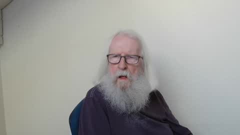 Somewhere over the rainbow online show from April 25, 5:20 am