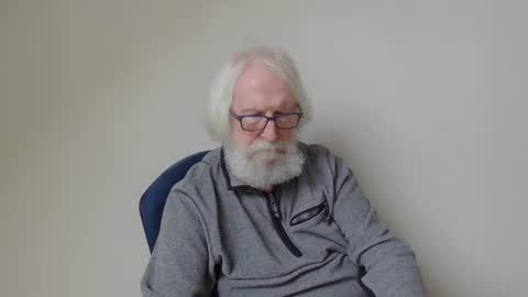 Somewhere over the rainbow online show from March 11, 1:34 pm