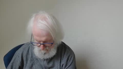 Somewhere over the rainbow online show from February 19, 1:28 pm