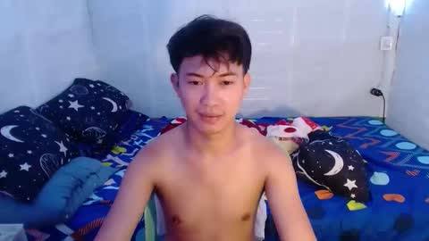 Wyn Will serve you and be your slave online show from December 5, 7:11 pm