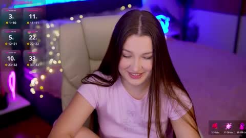 L A Y A online show from November 13, 10:12 pm