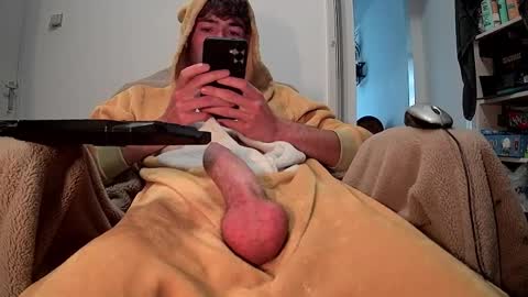 Snapshot of onesieboyx chatting on October 10, 11:49 am onesieboyx online show from October 10, 11:49 am