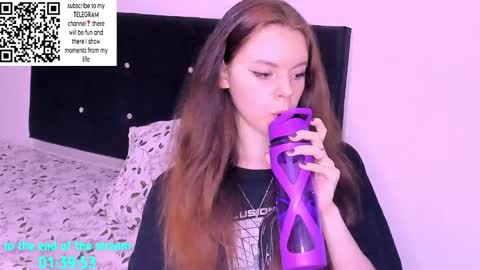 only_sarah1 online show from February 14, 12:51 am