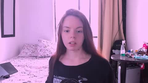 only_sarah1 online show from September 30, 10:09 pm