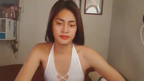 onlyjulia25 online show from October 24, 2:45 am